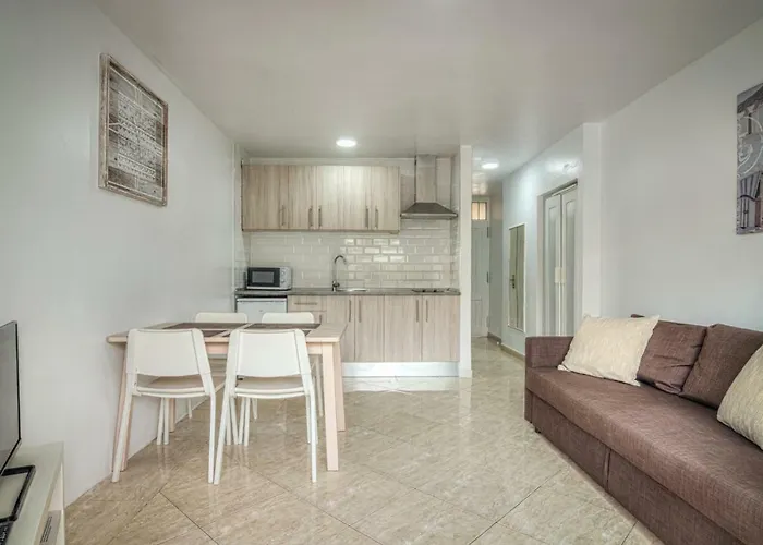 Playa Honda Pool View *