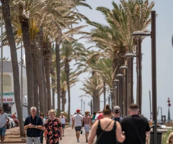 Playa Honda Pool View Διαμέρισμα *